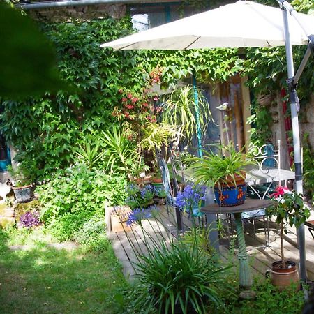 Kernad Bed & Breakfast Bersac-sur-Rivalier Exterior foto